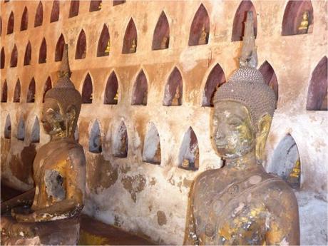 Vientiane - Temple Sisakhet - Bouddhas