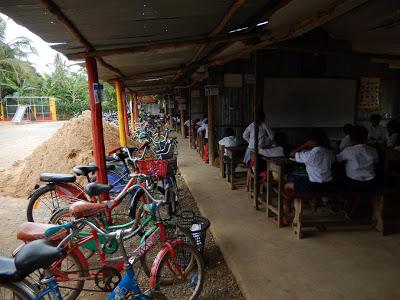 A bicyclette… sur les chemins autour de Battambang