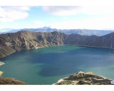 La Laguna de Quilotoa / La lagune aux eaux bleues turquoises de l’Equateur