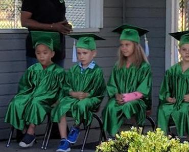 La cérémonie de graduation de pre-school