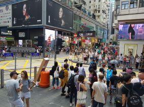 Emportée par la foule…