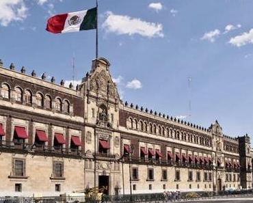 Mardi Tourisme: le quartier du Zocalo, Mexico D.F.